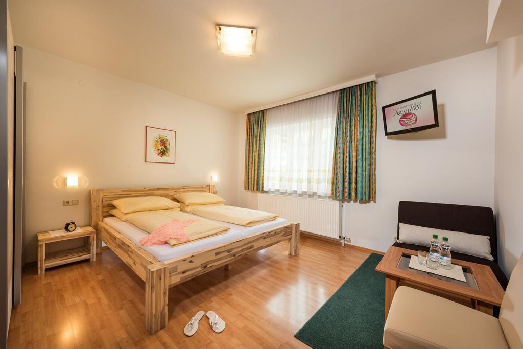 Hotel Alpenhof - New Sauna Area 배드호프가스타인 객실 사진